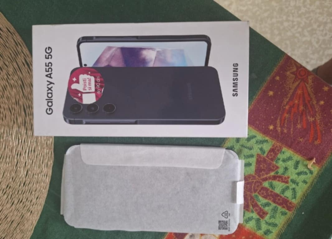 SAMSUNG A55