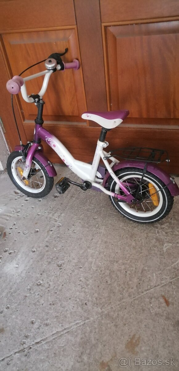 Predam detsky bicykel, treba drobná oprava.
