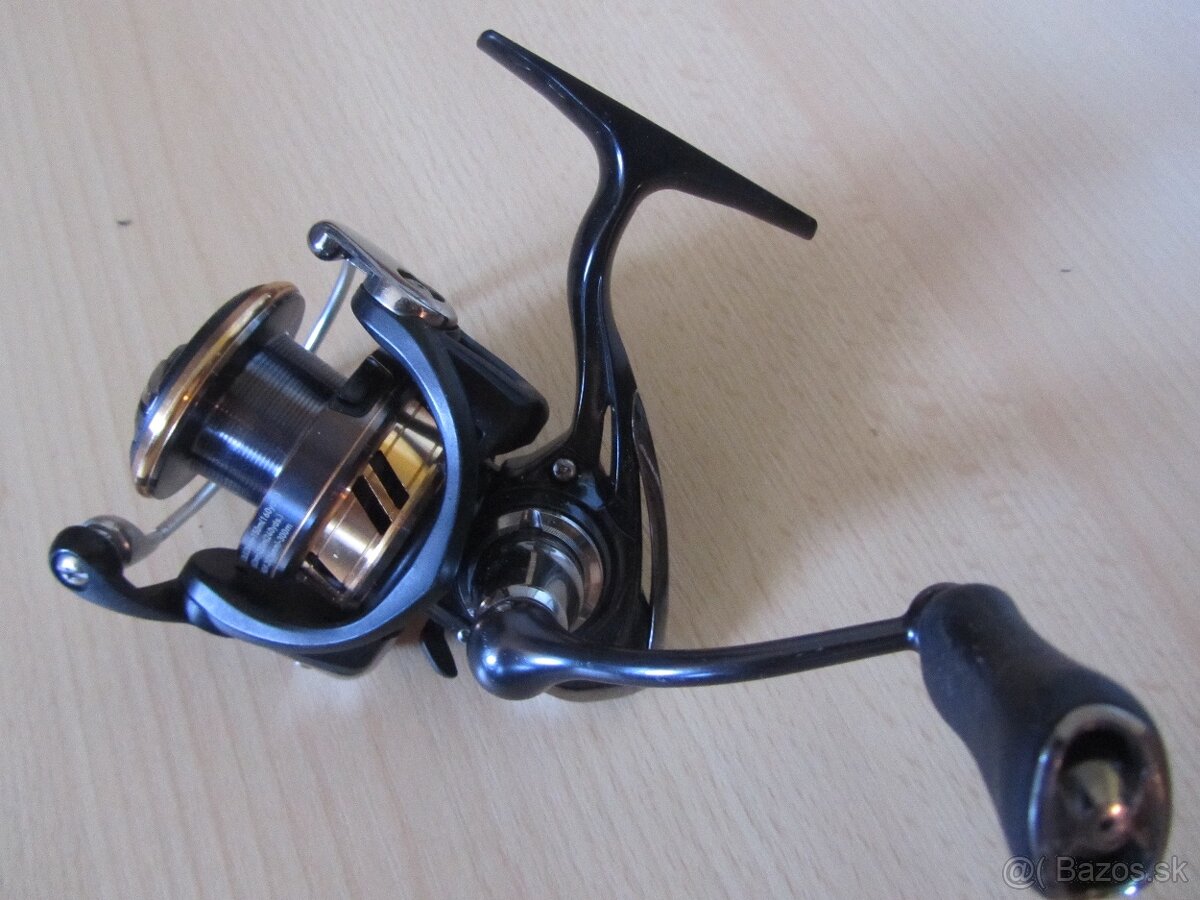 Naviják Daiwa Legalis LT-2500 D jako nový Levně 45€