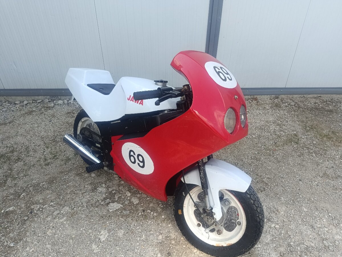 Pelas pipo 50 - zberateľsky kus