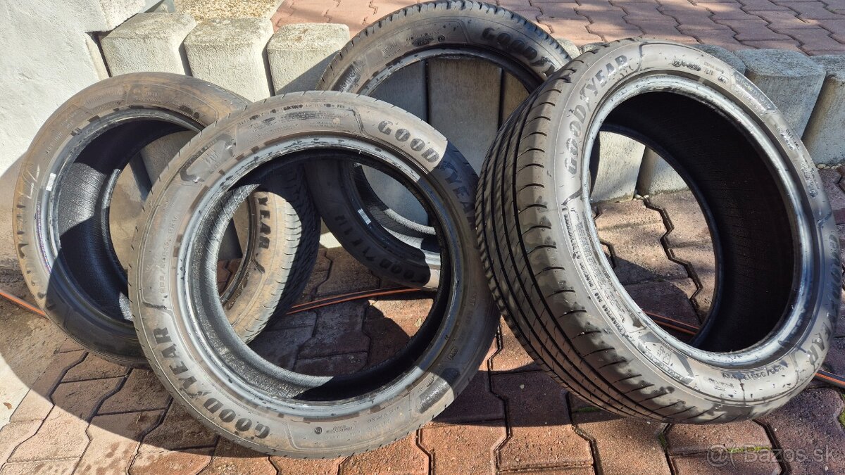 Goodyear Efficientgrip Performance2 205/50 r17