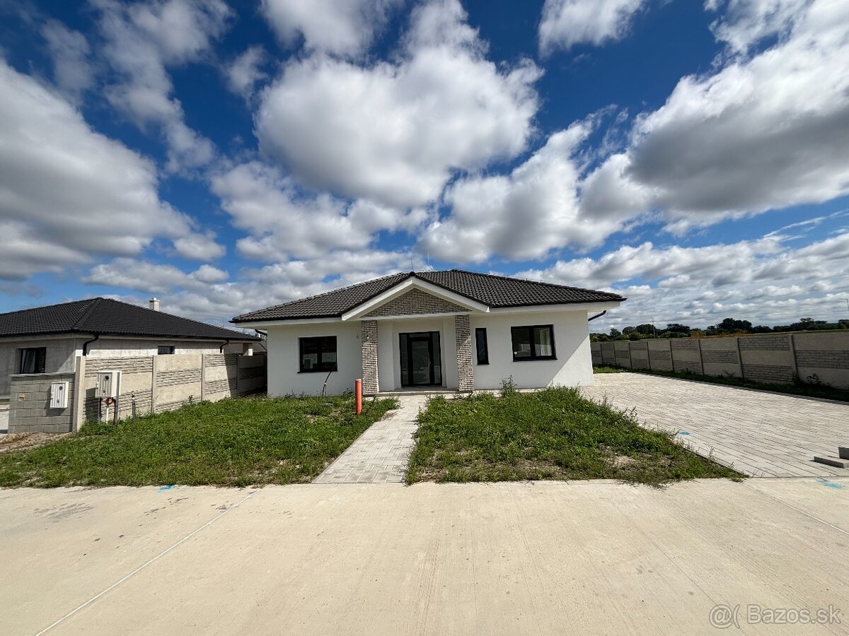 4izbová novostavba rodinného domu veľkým pozemkom