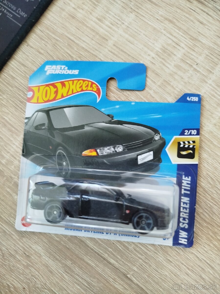 HW Nissan GT-R R 32