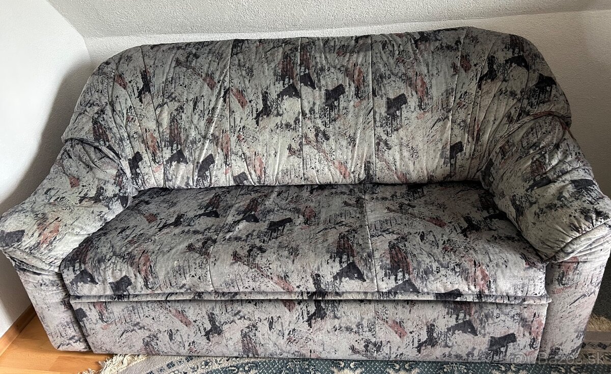 Sedacia súprava s konferenčným stolíkom