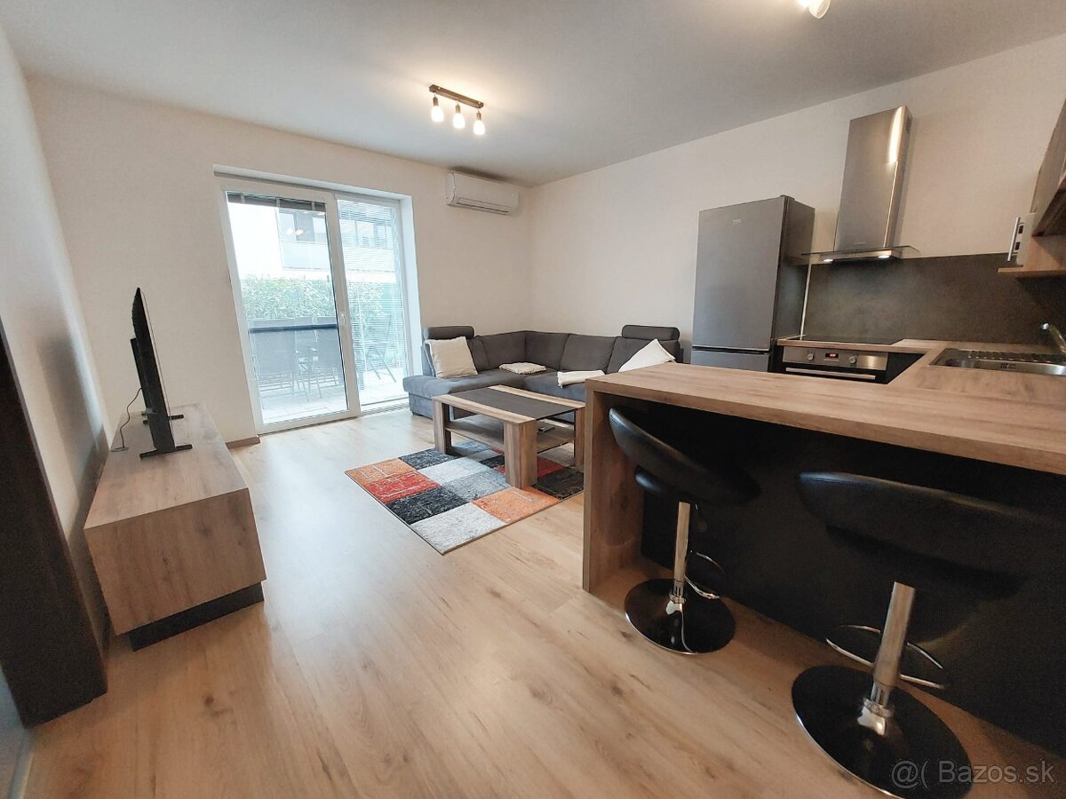 Prenajom 2 izbovy klimatizovany byt s parkovanim