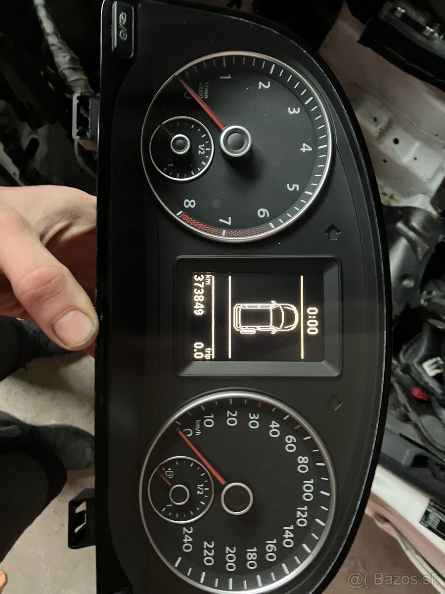 Maxidot budíky Volkswagen Caddy 2013