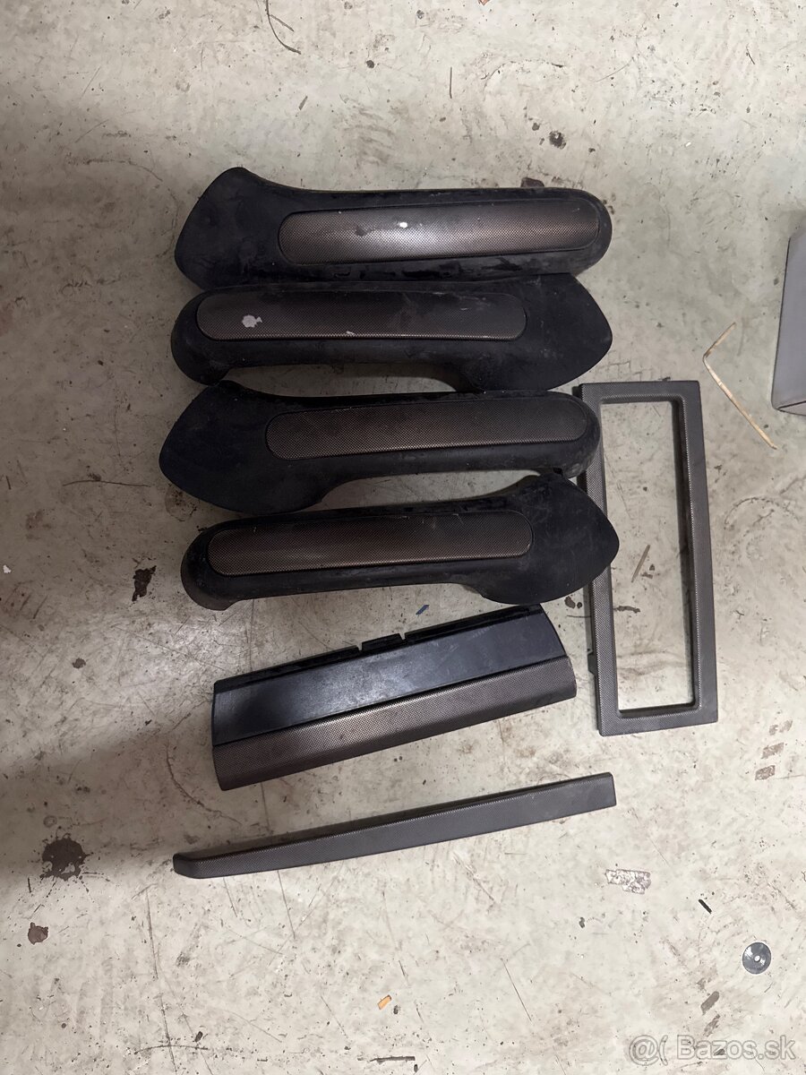 Karbónový dekor Bora