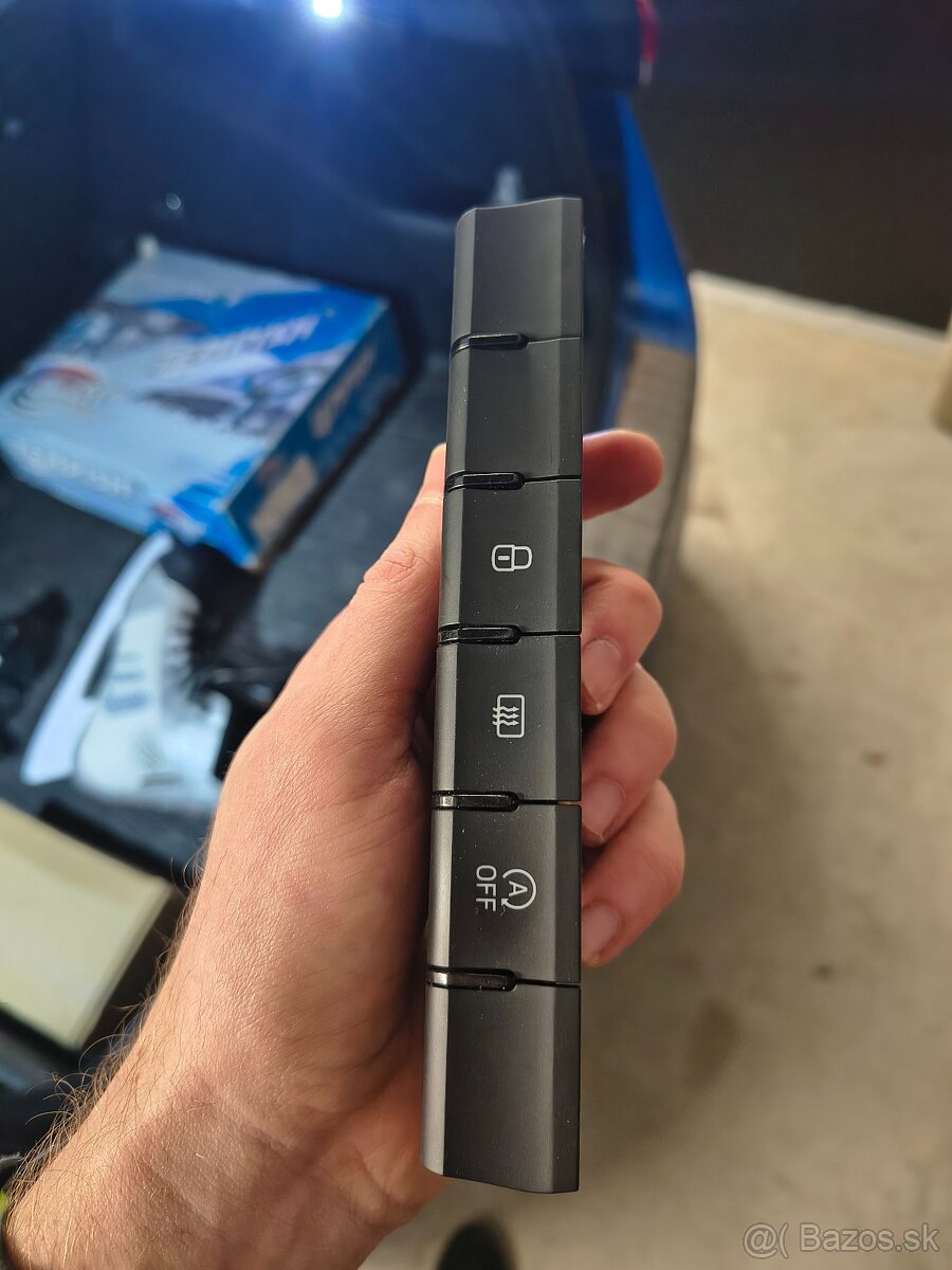 Panel spinacov tlacidla skoda rapid