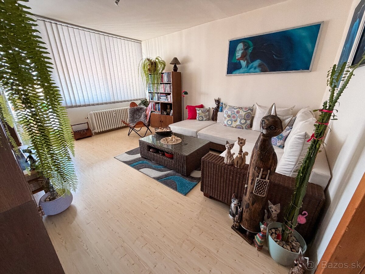 3,5-izb byt, 76m2, balkón, Sekčov