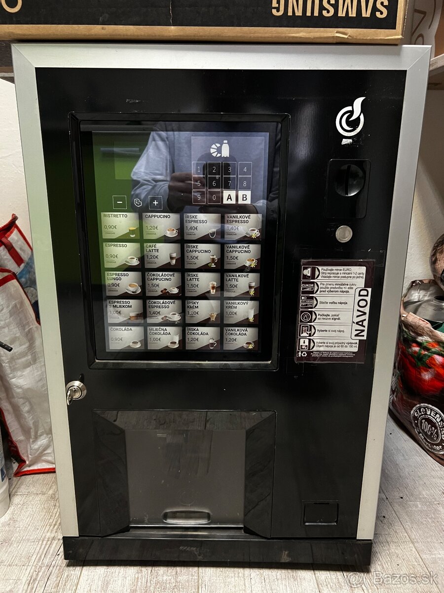 Predajný/výdajný automat / stroj na zrnkovú kávu