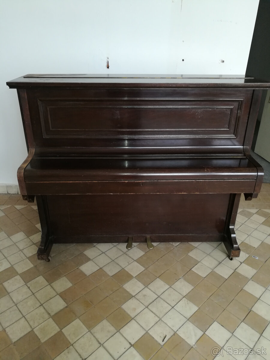 Predám zachovalé piano Cramer London