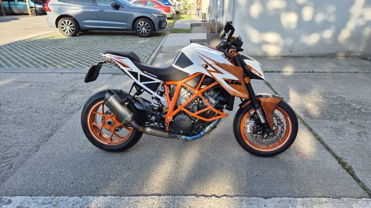 KTM superduke 1290 R 2016