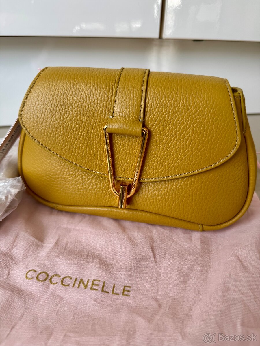 Coccinelle kabelka