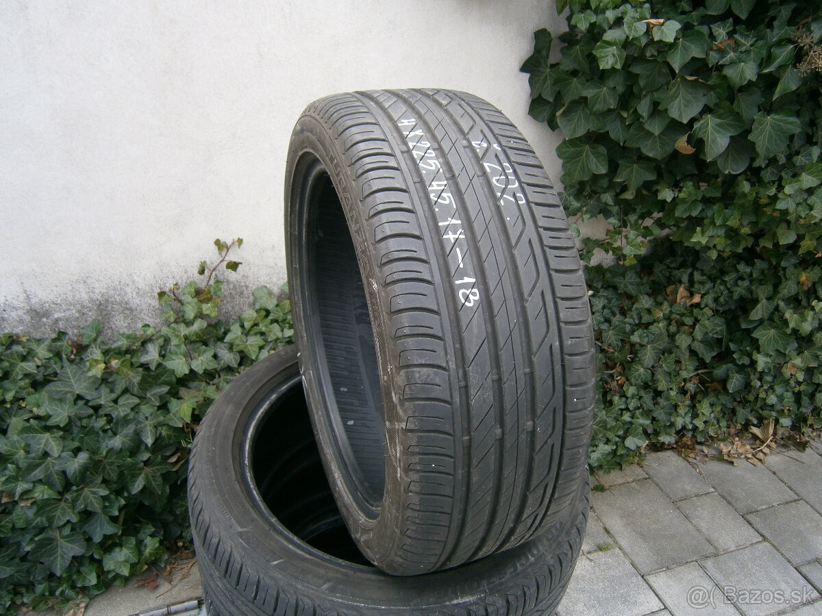 Predám 4x letné pneu Bridgestone 225/45 R17 91VXL