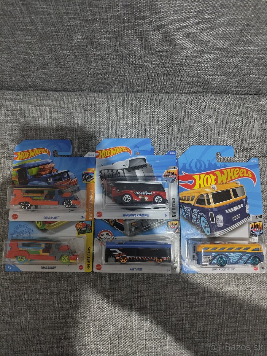Hot Wheels autíčka - autobusy