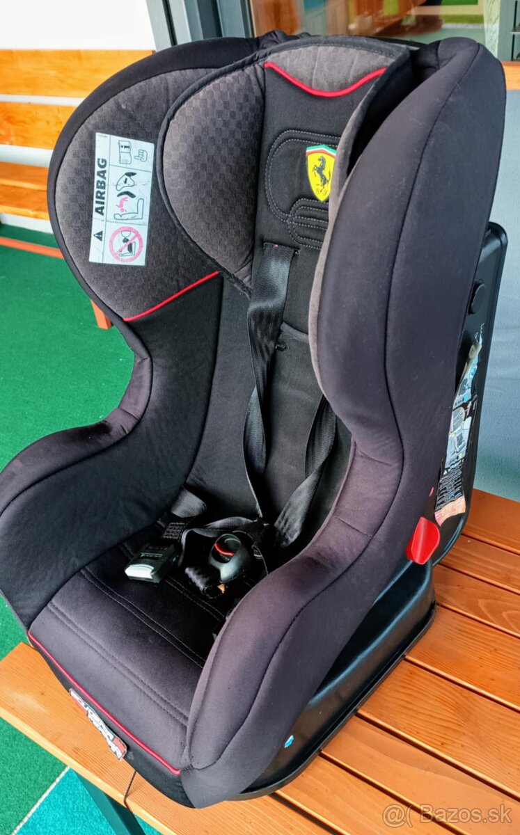 Autosedačka Ferari