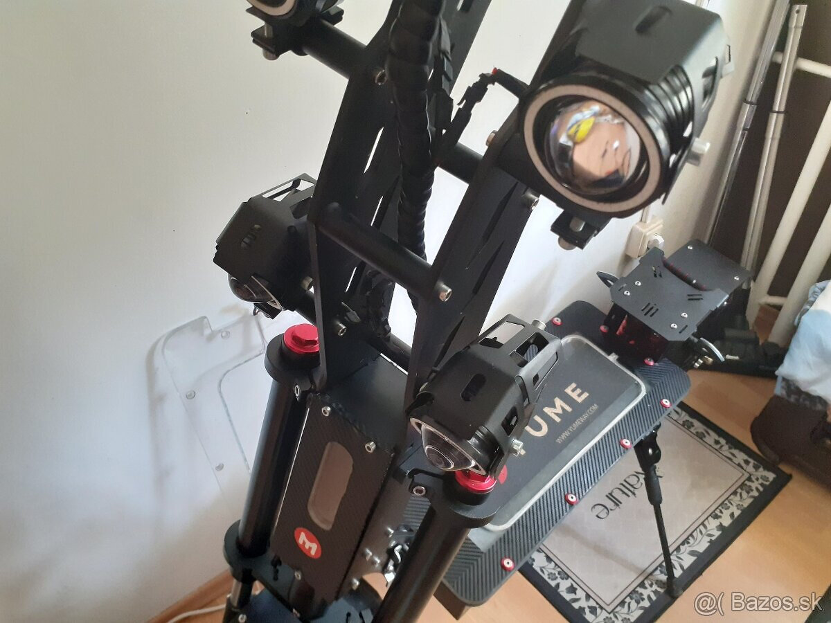 Predám na diely bez baterky a kontrolerov