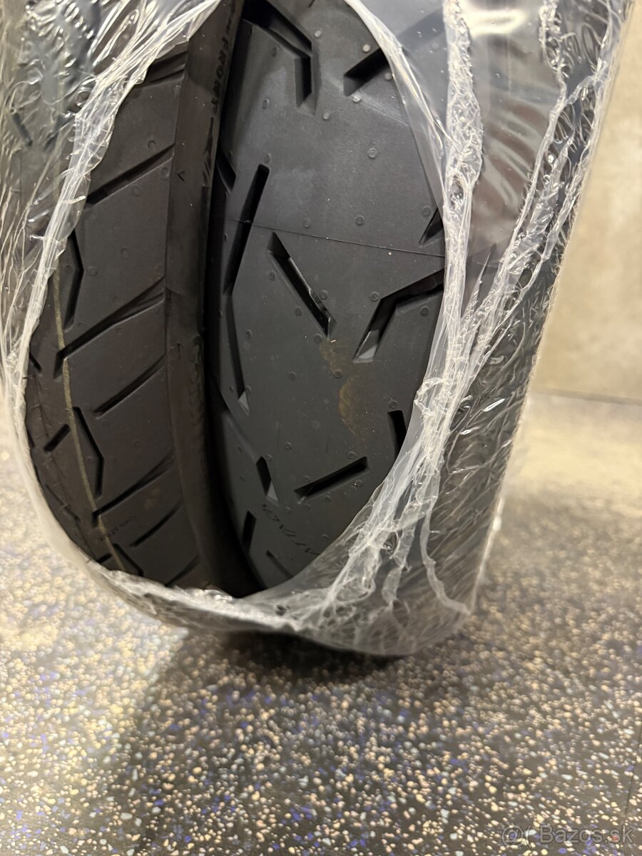NOVE PNEU NA MOTOCYKEL AFRICA TWIN