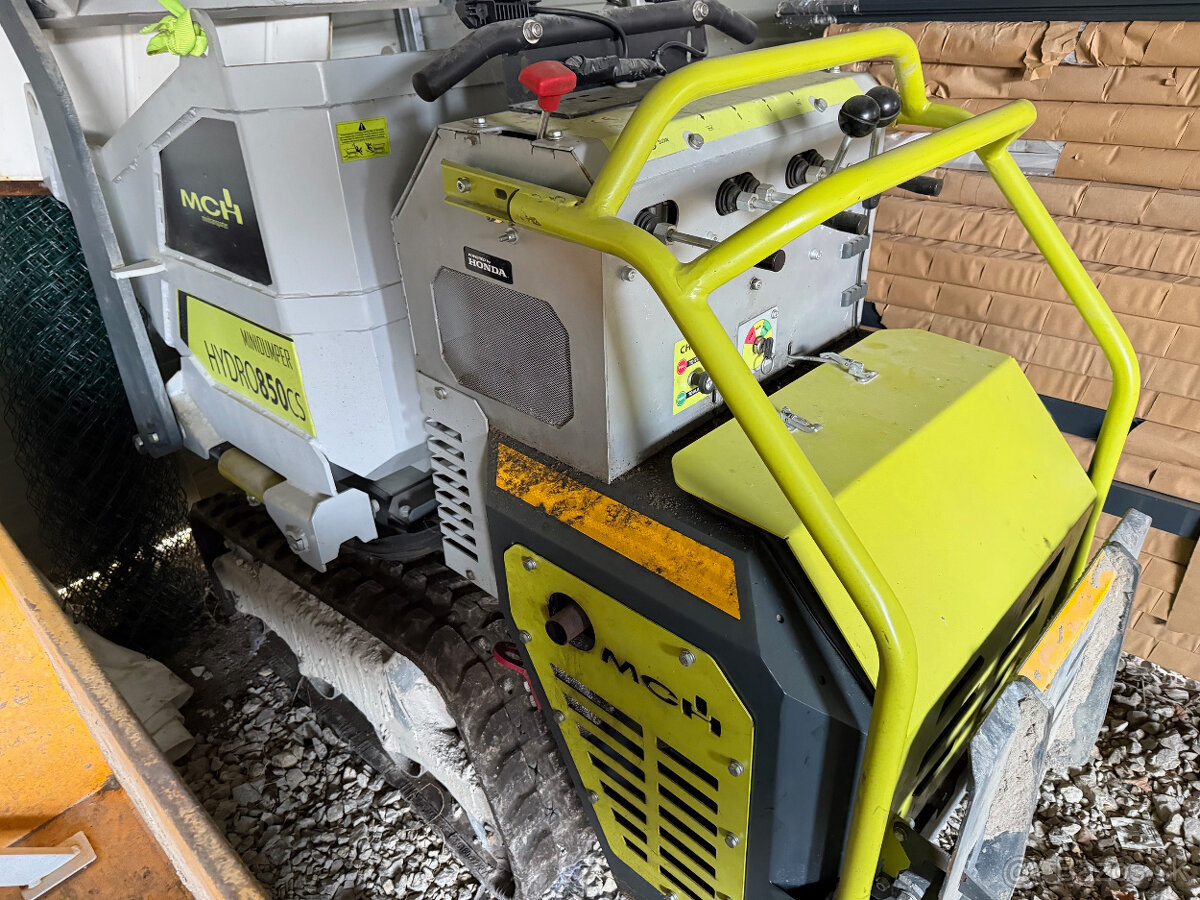 Minidumper s nakladacou lyžicou