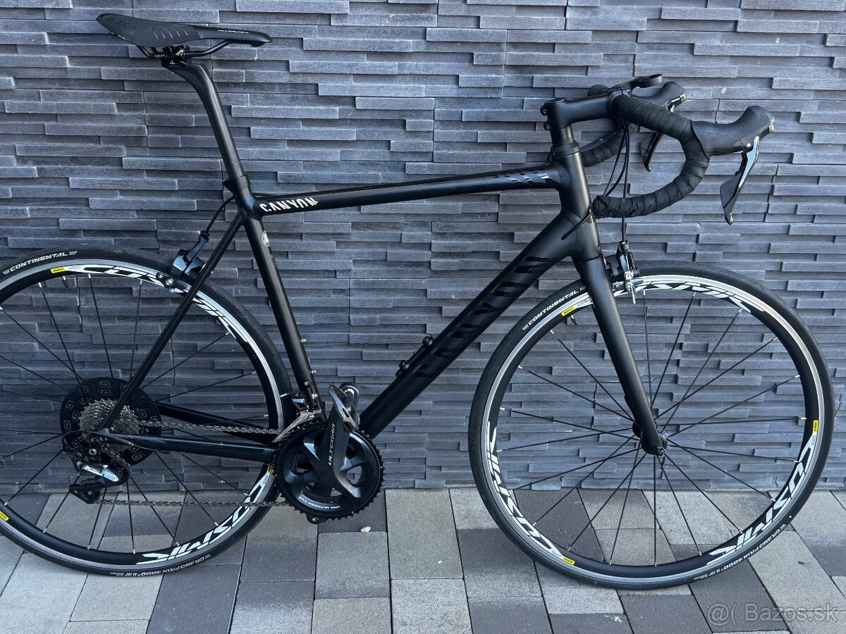 Canyon Ultimate AL SLX 8 , rám L