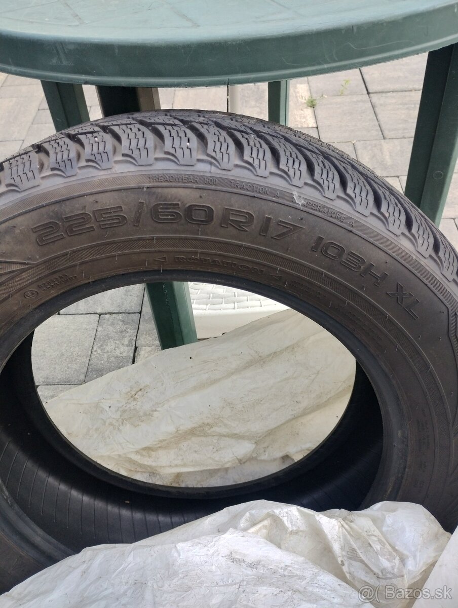 Predám zimné pneumatiky Nokian 225/60 R17