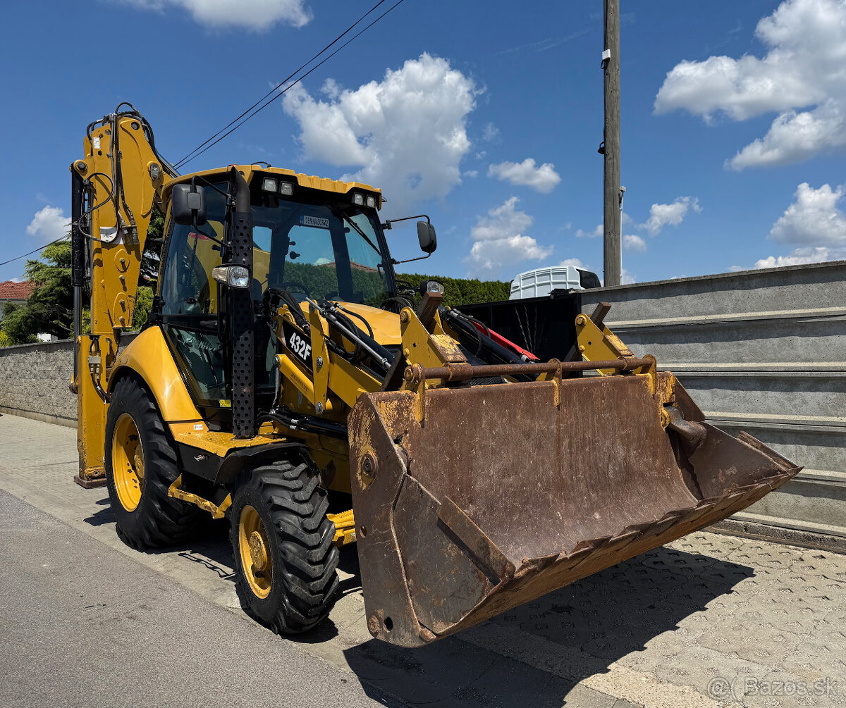 Cat CATERPILLAR 432F - Báger s príslušentvom