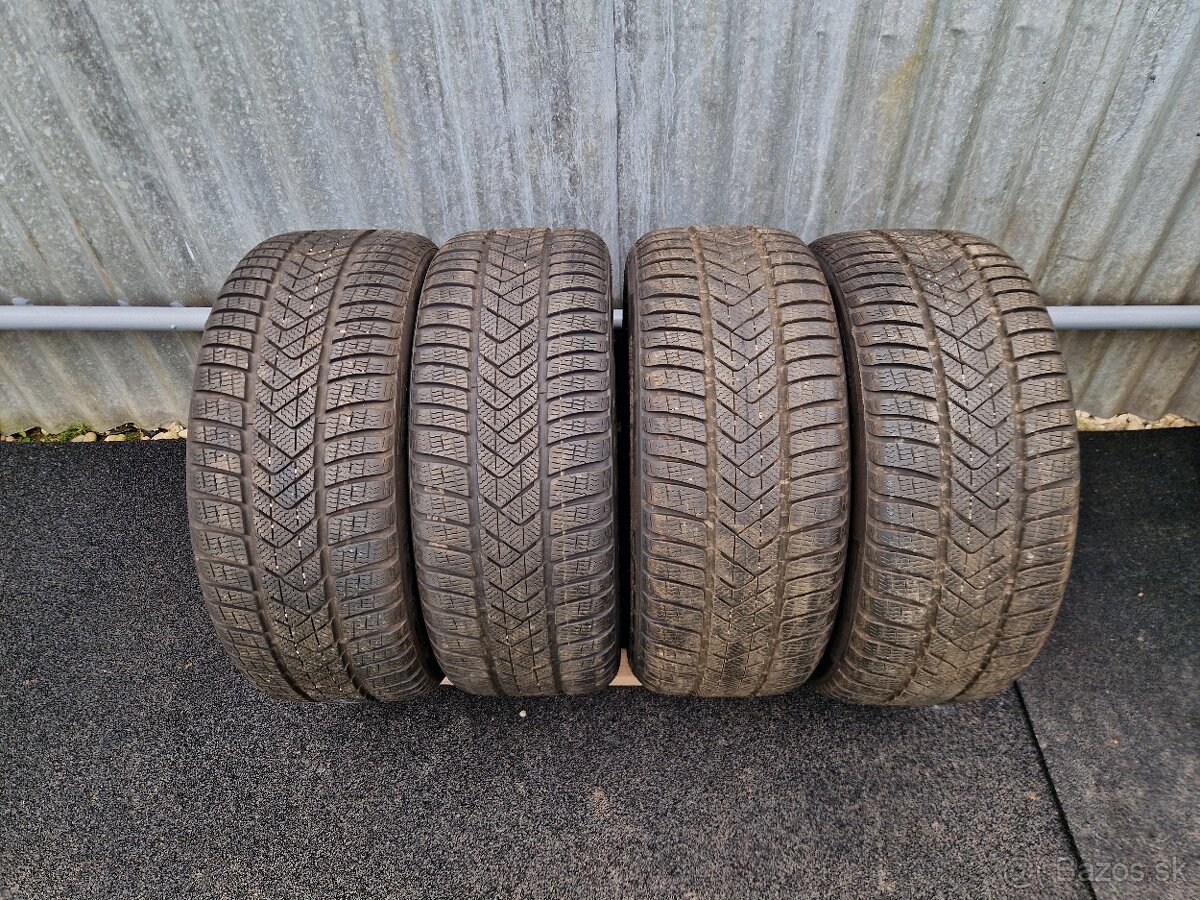 Pirelli Sottozero 3 245/45 R18 Zimne Pneumatiky