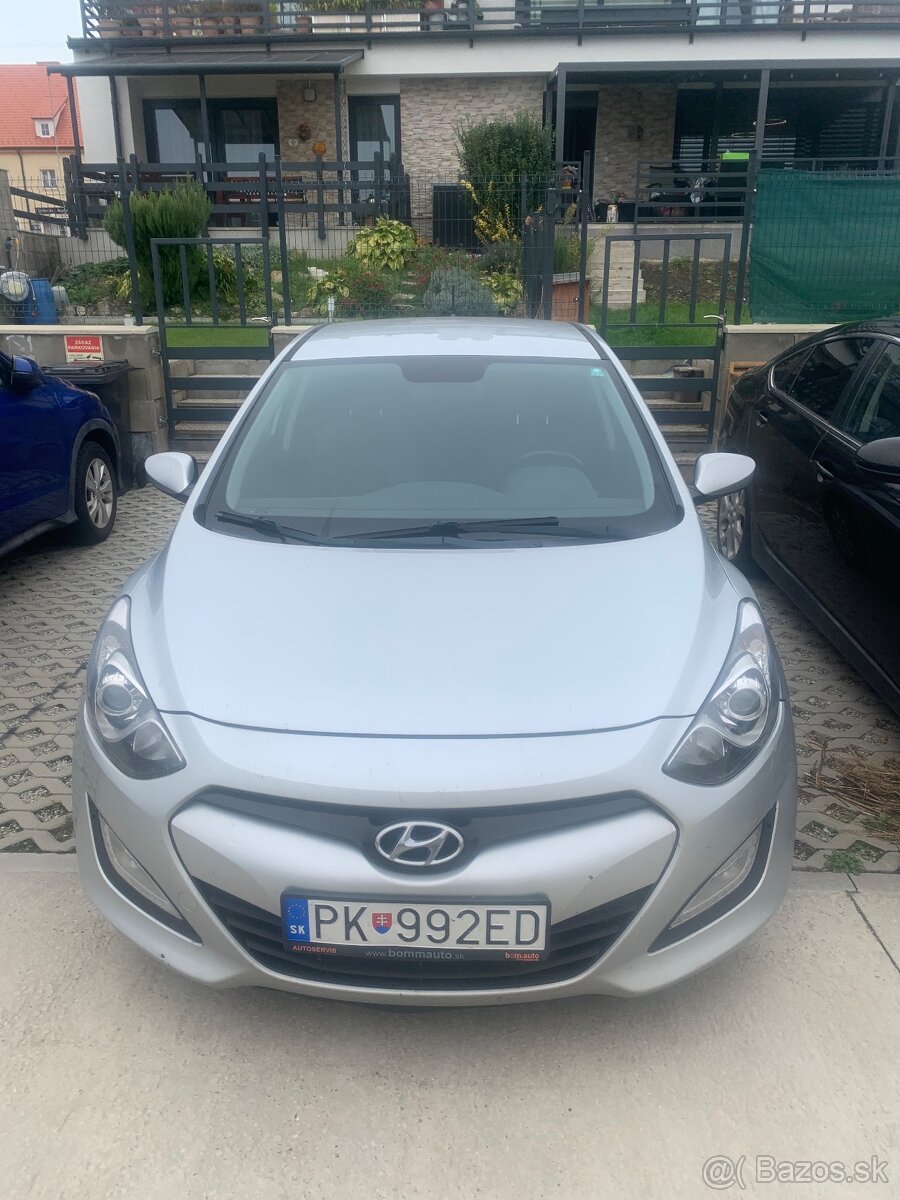 Predám Hyundai i30 1.6 2013