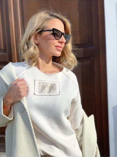 KRÁSNA MIKINA slovenskej značky KURA COLLECTION