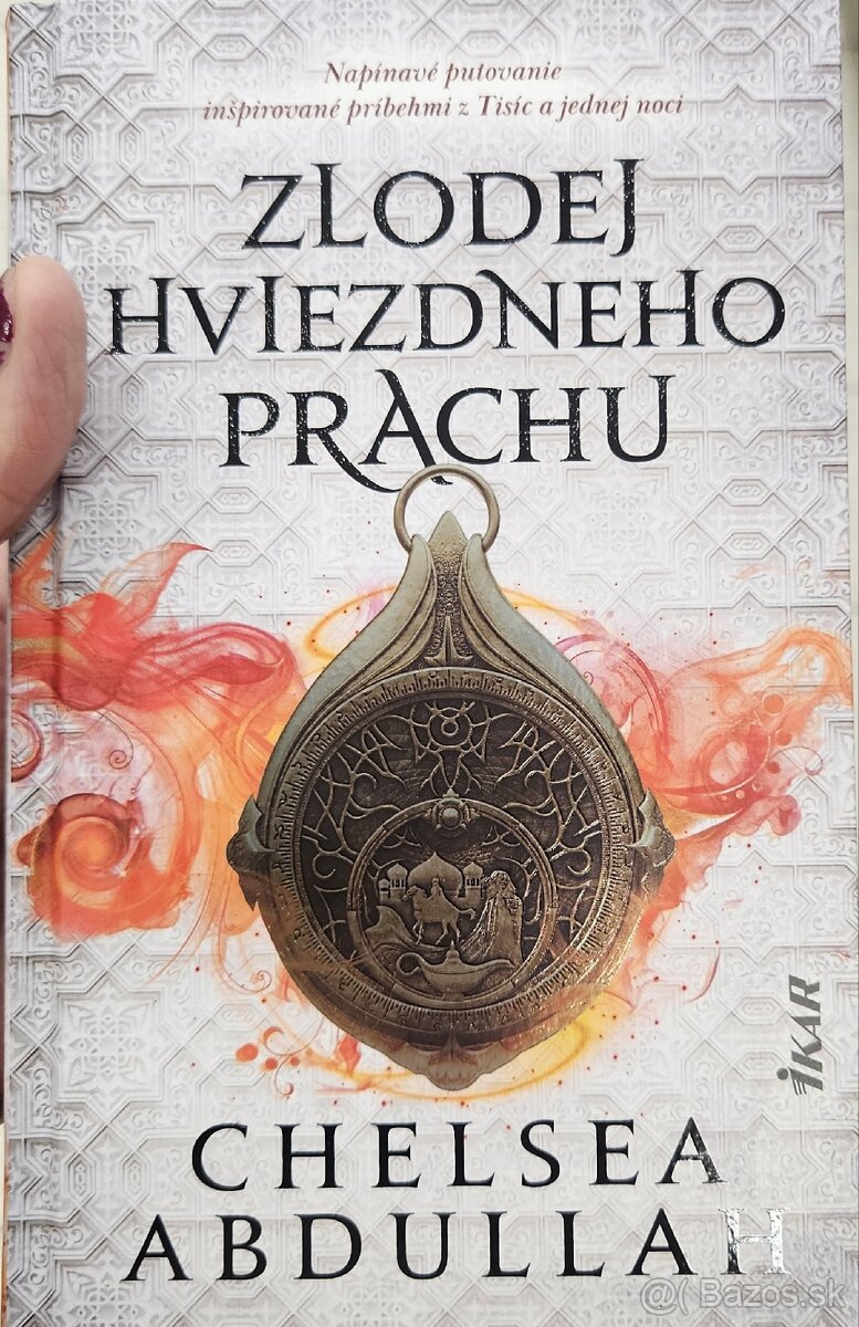 Kniha s orieskou "Zlodej hviezdneho prachu"