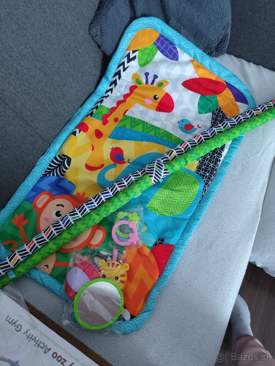 Hracia deka, vankúšik pod bruško,projektor,kresielko