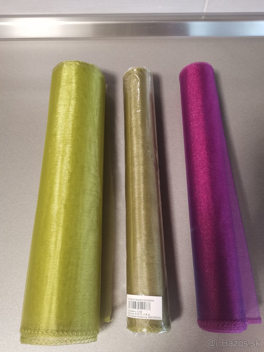 Organza zelená, tmavo fialová