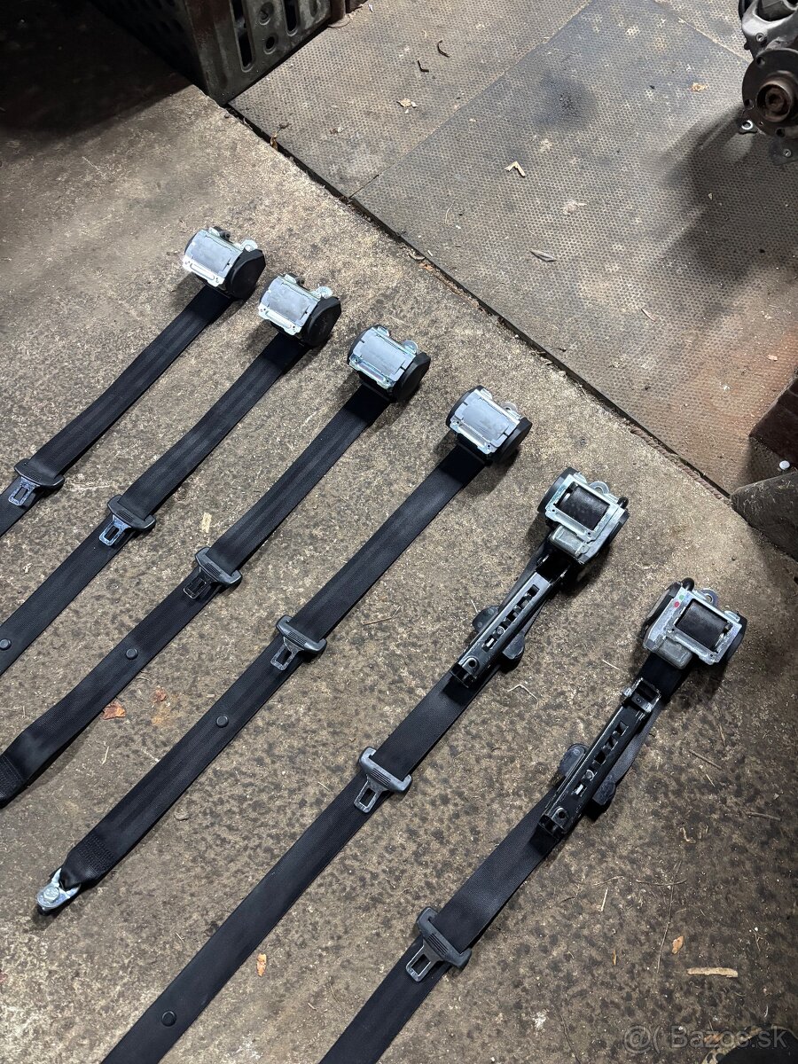 Audi a6c6 bezpečnostné pásy predok/zadok