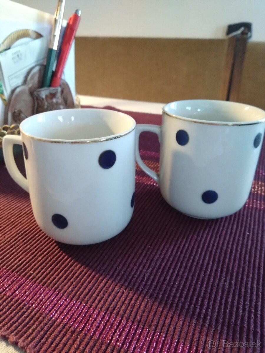 Hrnčeky,nepoškodené