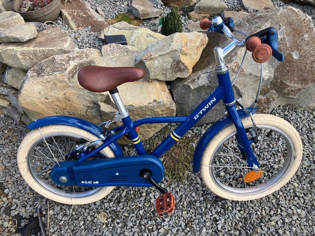 16-palcový hliníkový bicykel 900 RACING pre deti 4,5