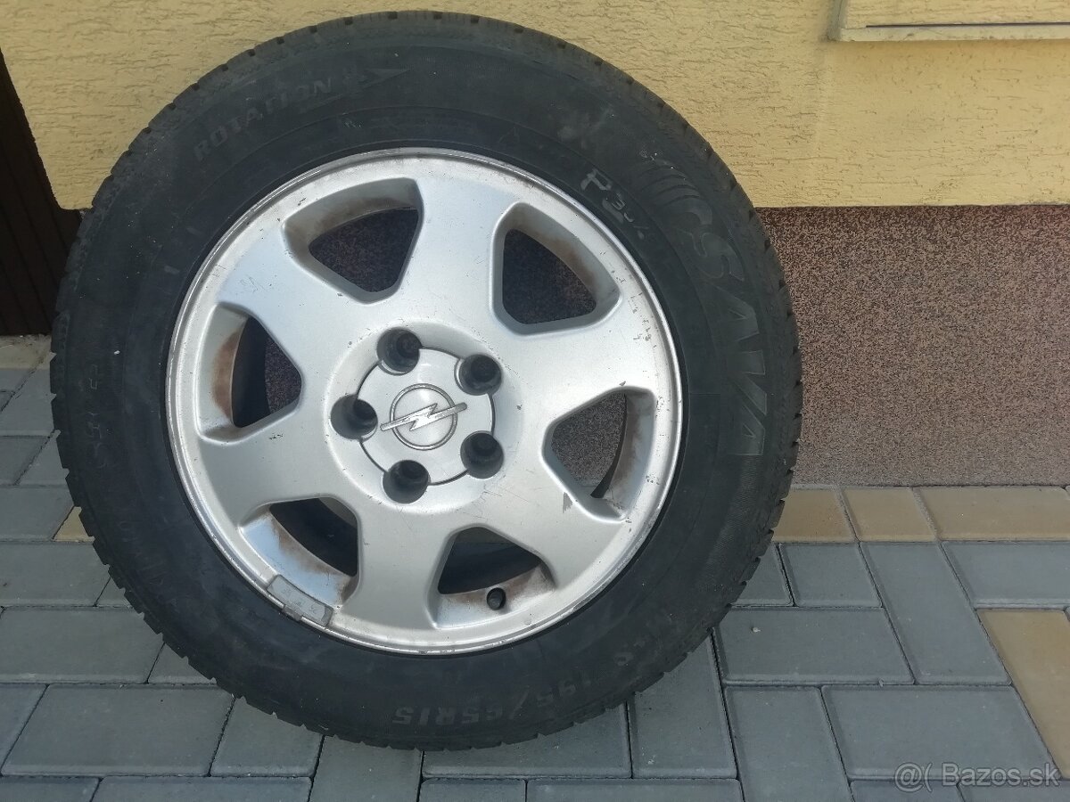 Predám pneumatiky - OPEL ZAFIRA - A