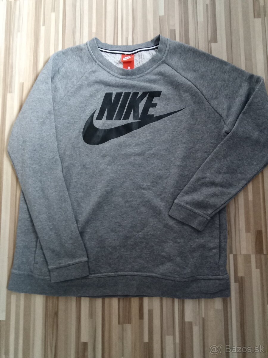 nike mikina