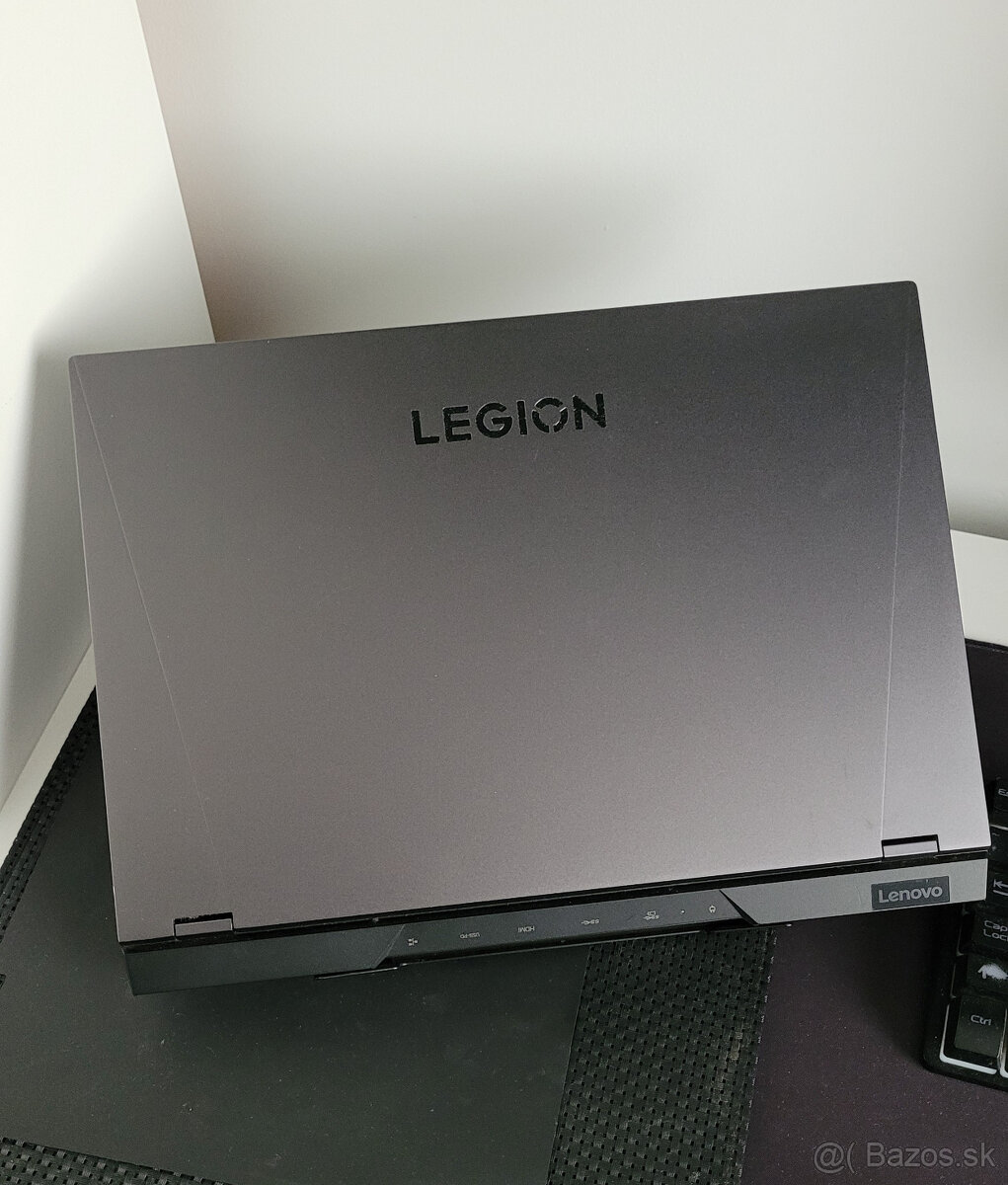 Predám výkonný herný notebook Lenovo Legion 5 Pro