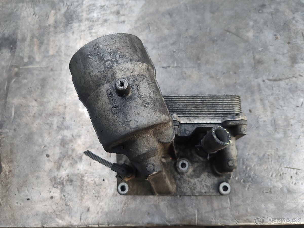 Chladič oleja Volkswagen T5,Touareg 2.5 tdi 070115389B