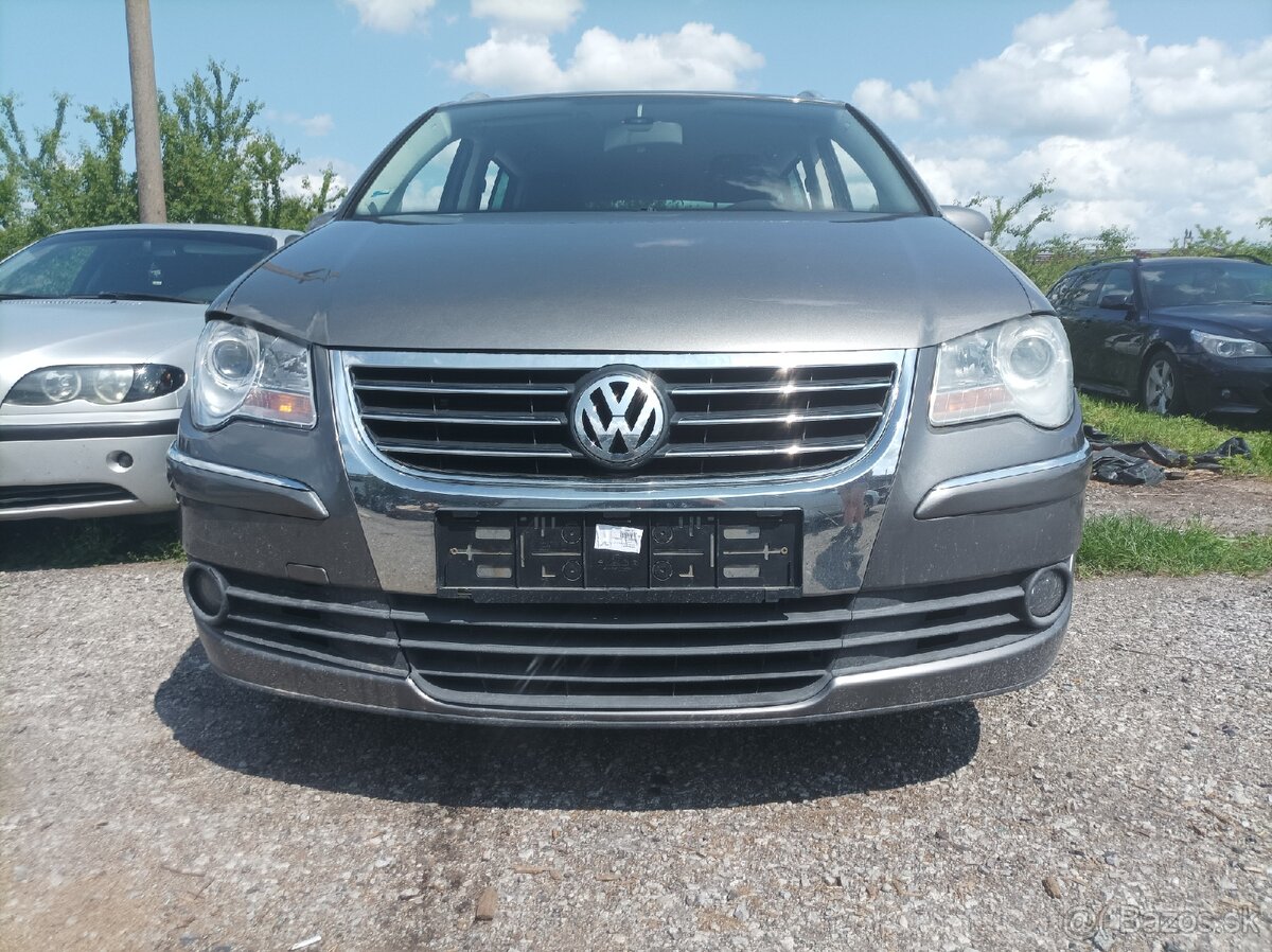 Predné svetlá Touran facelift