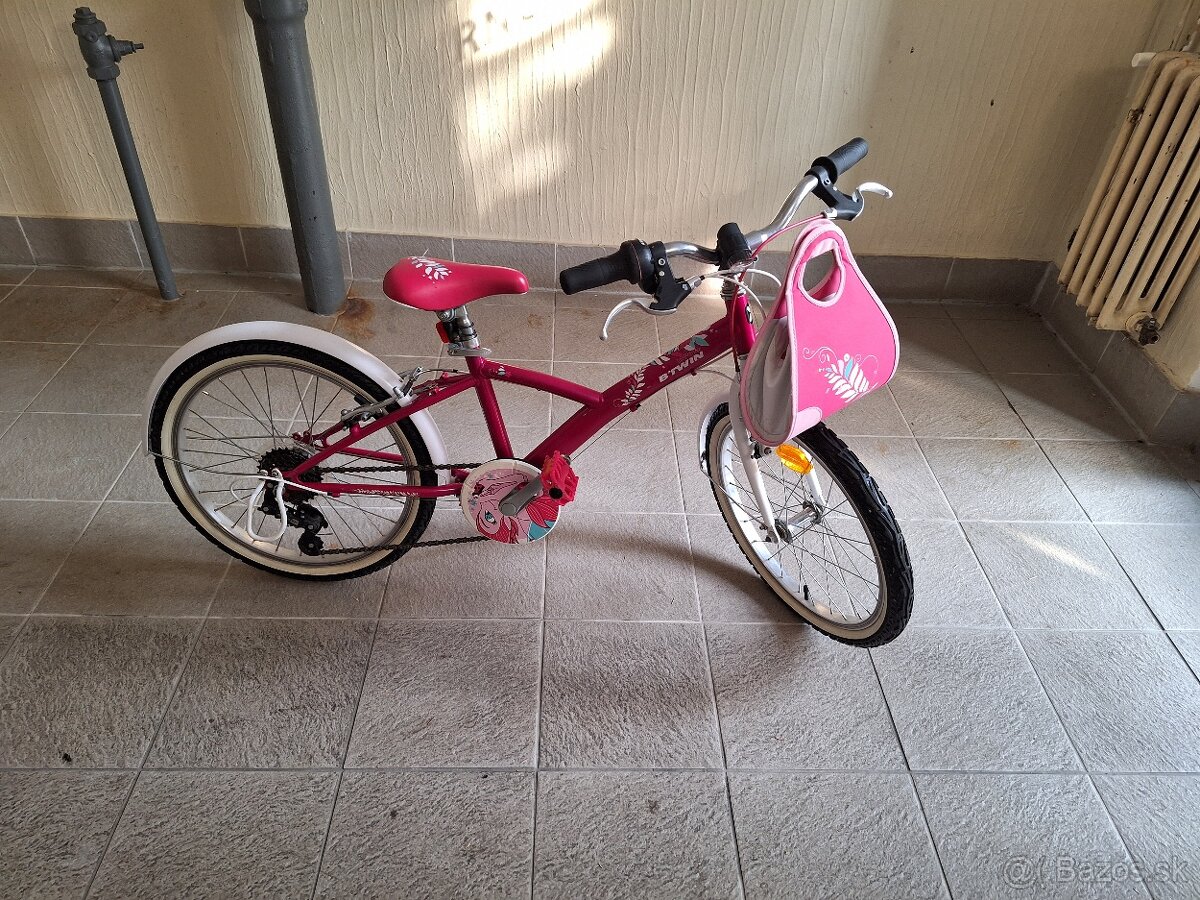 Predám detský bicykel 20kola Btwin cerveny