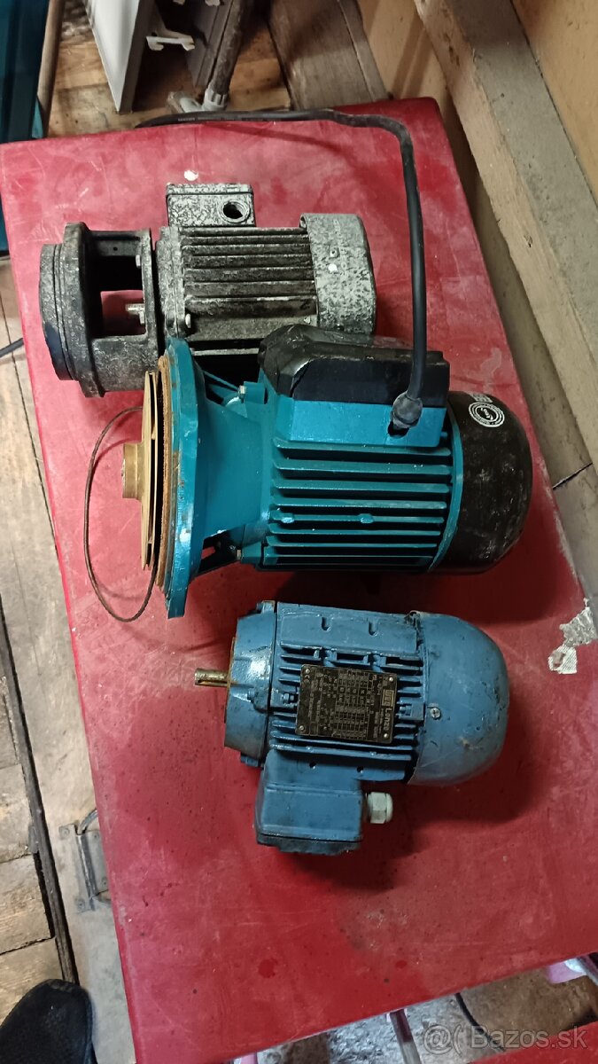 Patkovy aj prirubovy elektromotor