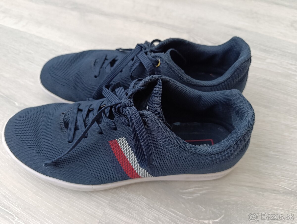 Dámske tenisky Tommy Hilfiger...veľ.42