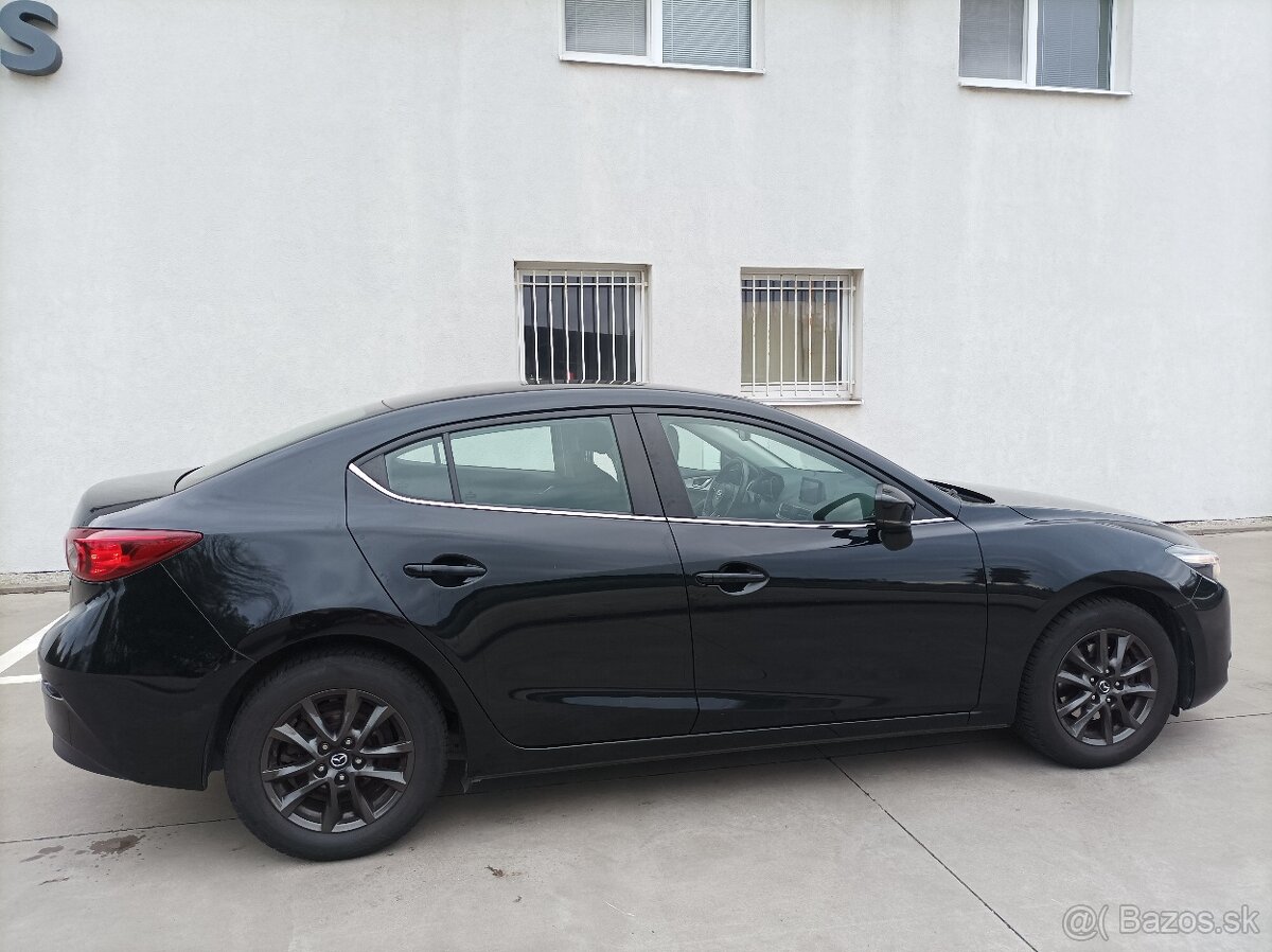 Mazda 3 Sedan 2.0 Skyactiv, čierna metalíza