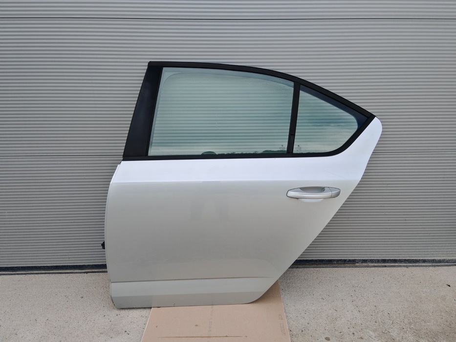 Lave zadne dvere SKODA OCTAVIA III