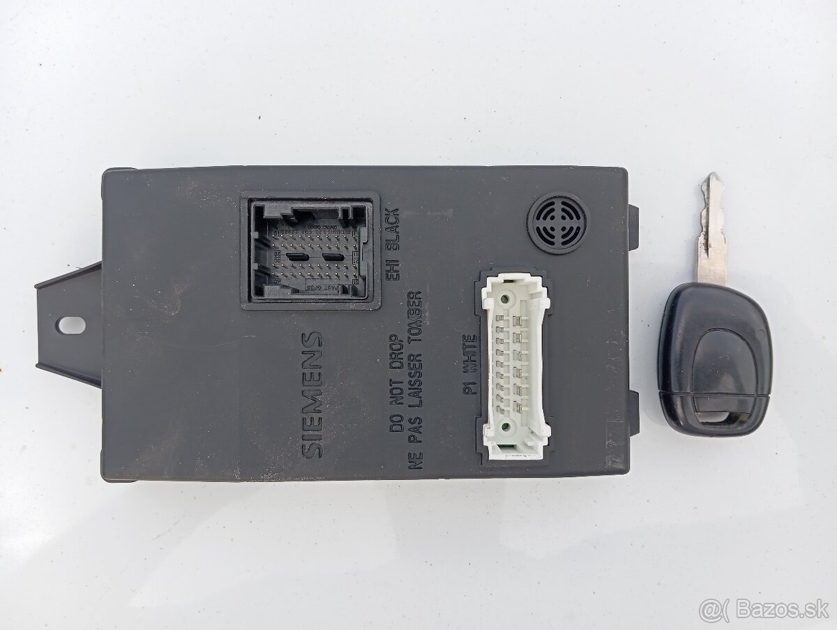 riadiaca jednotka centralu s kľúčom Renault Thália rok 2011