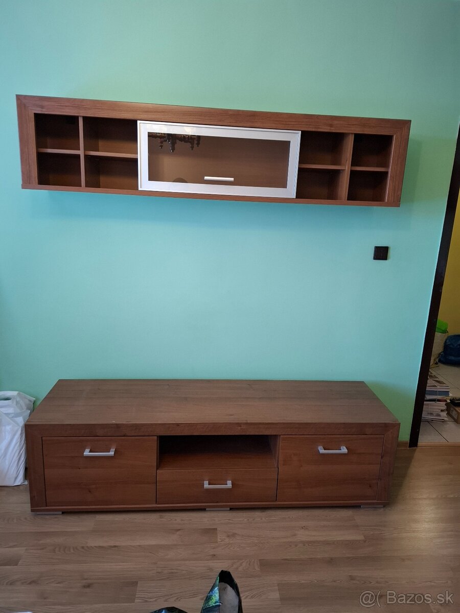 Obývačková zostava + konfer. stolik