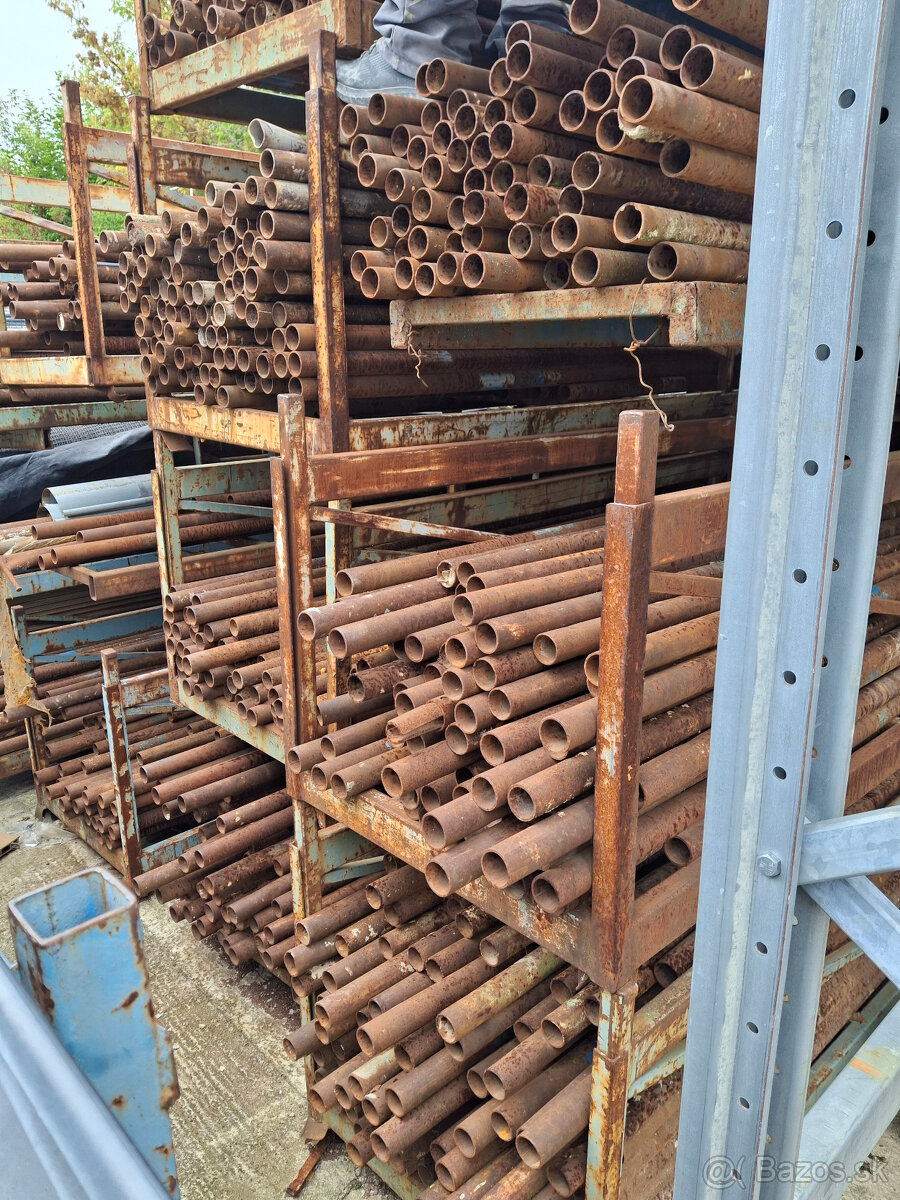 Rúrove - Trubkové - Lešenie - Rúry - Spojky