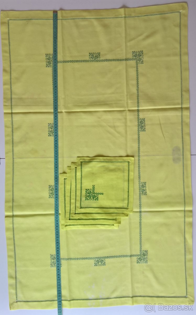 Ručne vyšívané obrúsky