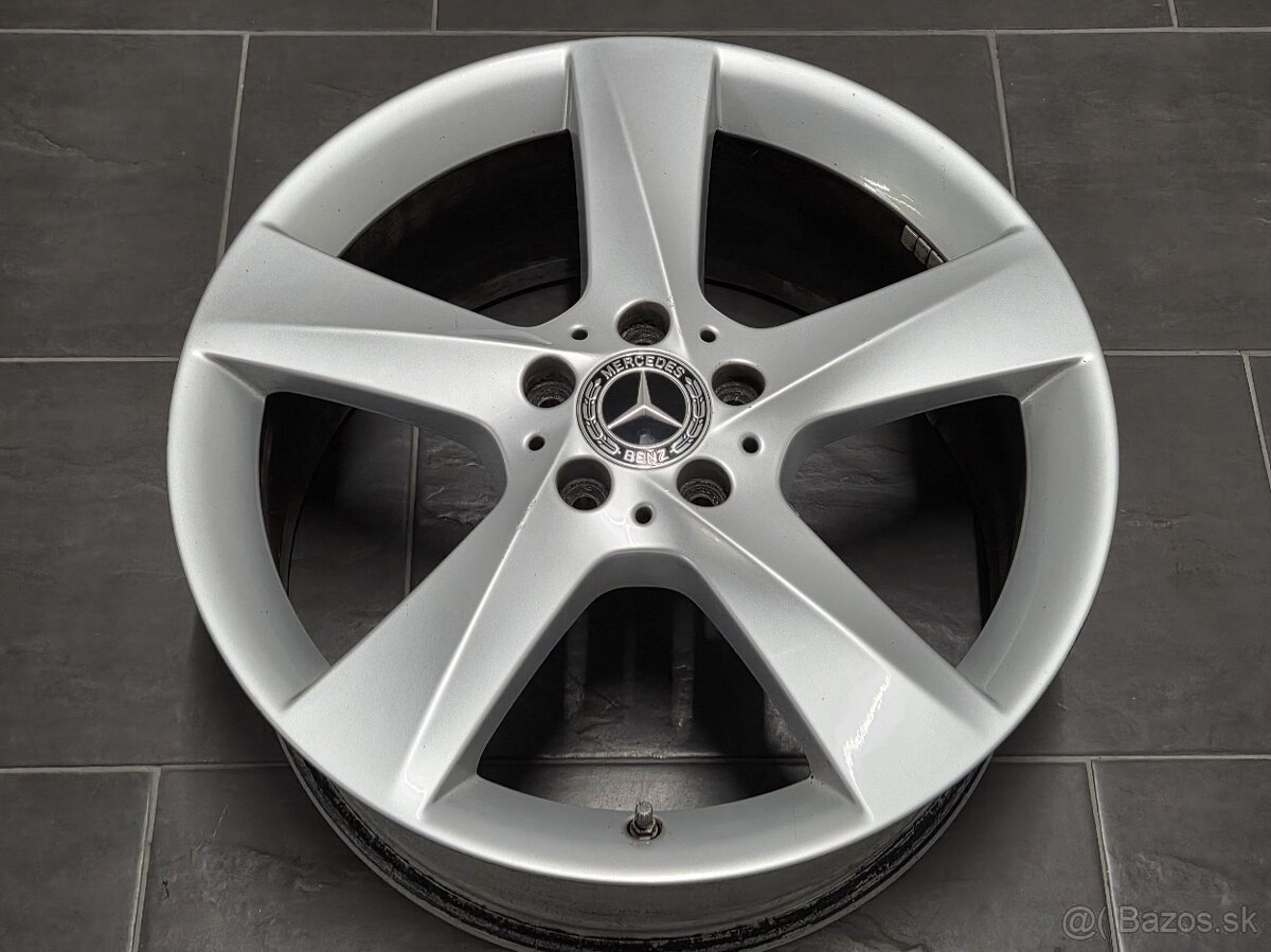 19 MERCEDES originál